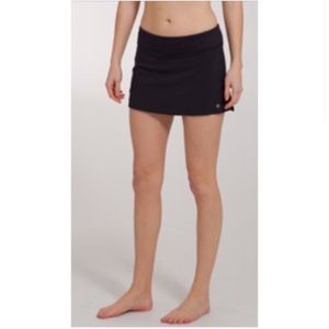 Lululemon black tennis skirt